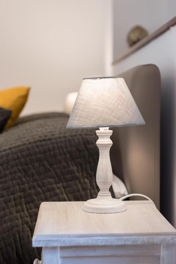 Duomo Seaside Deluxe Apartment By Ortigia Apartments Szirakúza Kültér fotó
