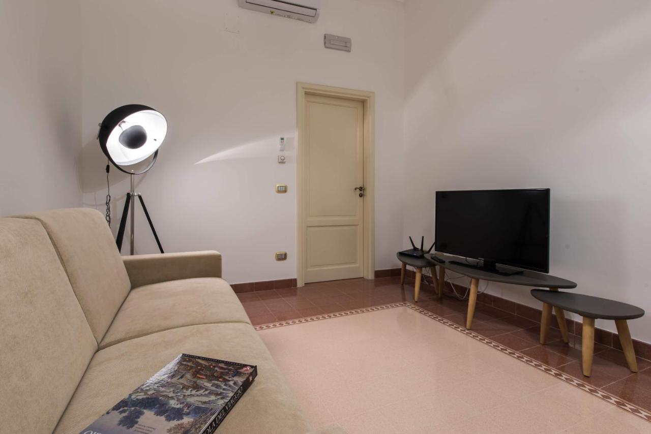 Duomo Seaside Deluxe Apartment By Ortigia Apartments Szirakúza Kültér fotó